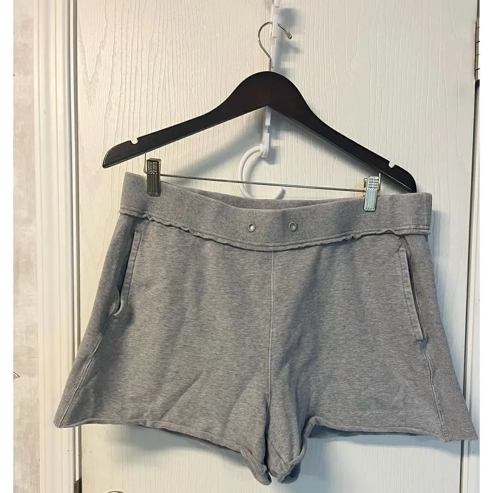 Lab Joy Shorts - Picture 2 of 5